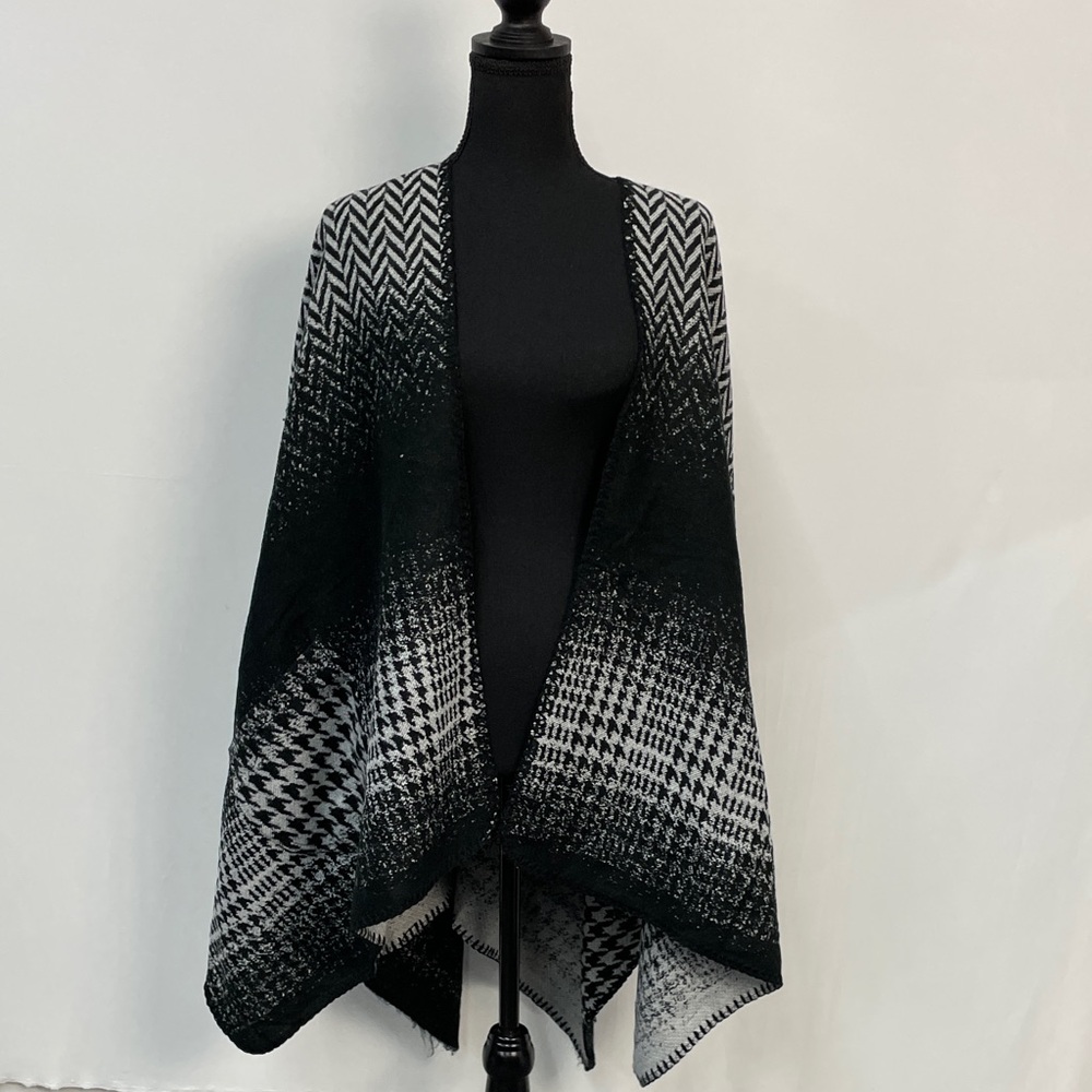 Modena Elegant Black and White Women's shawl/cape, One Size